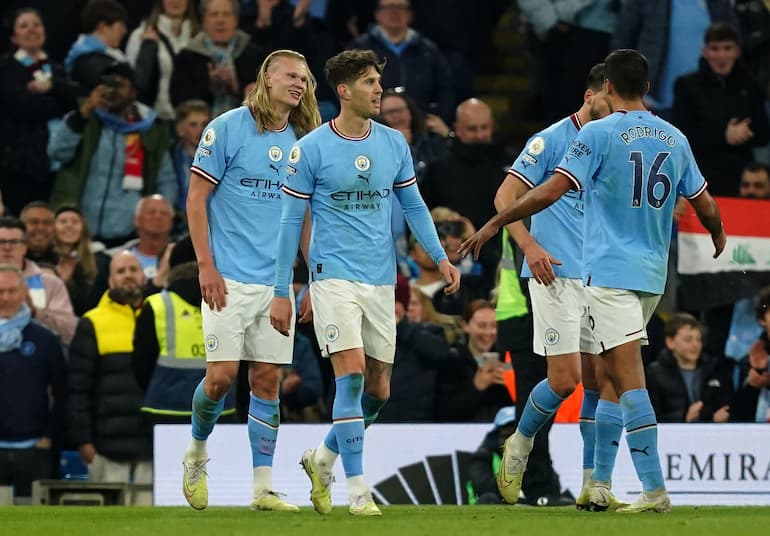 L'esultanza del City nella stagione della vittoria in Premier e Champions