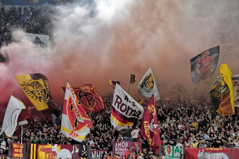 La Curva Sud giallorossa