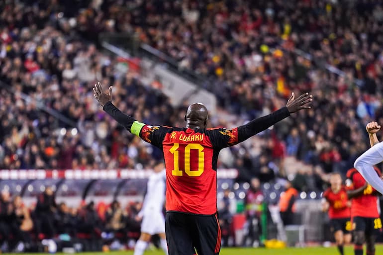 L'esultanza di Lukakone dopo un gol con il Belgio